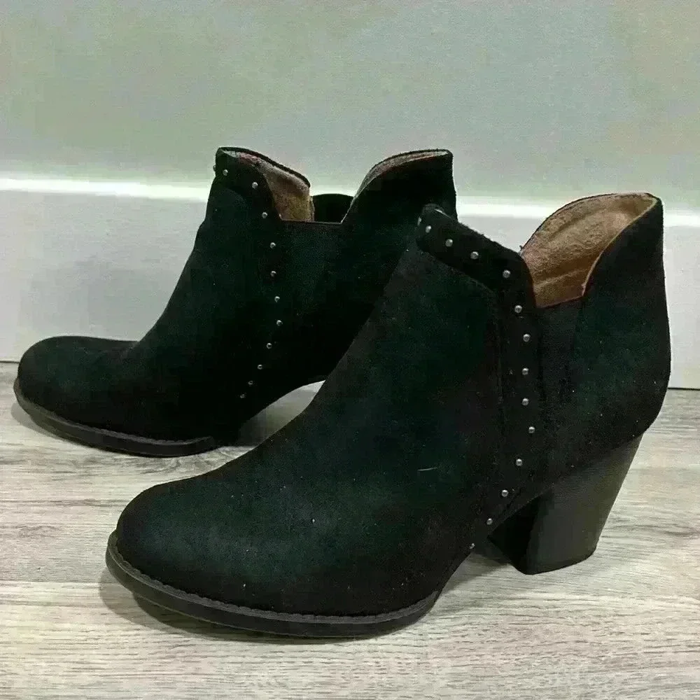 Naturalizer Soul Faux Suede Black Studded Booties Heeled Ankle Boots Size 7W